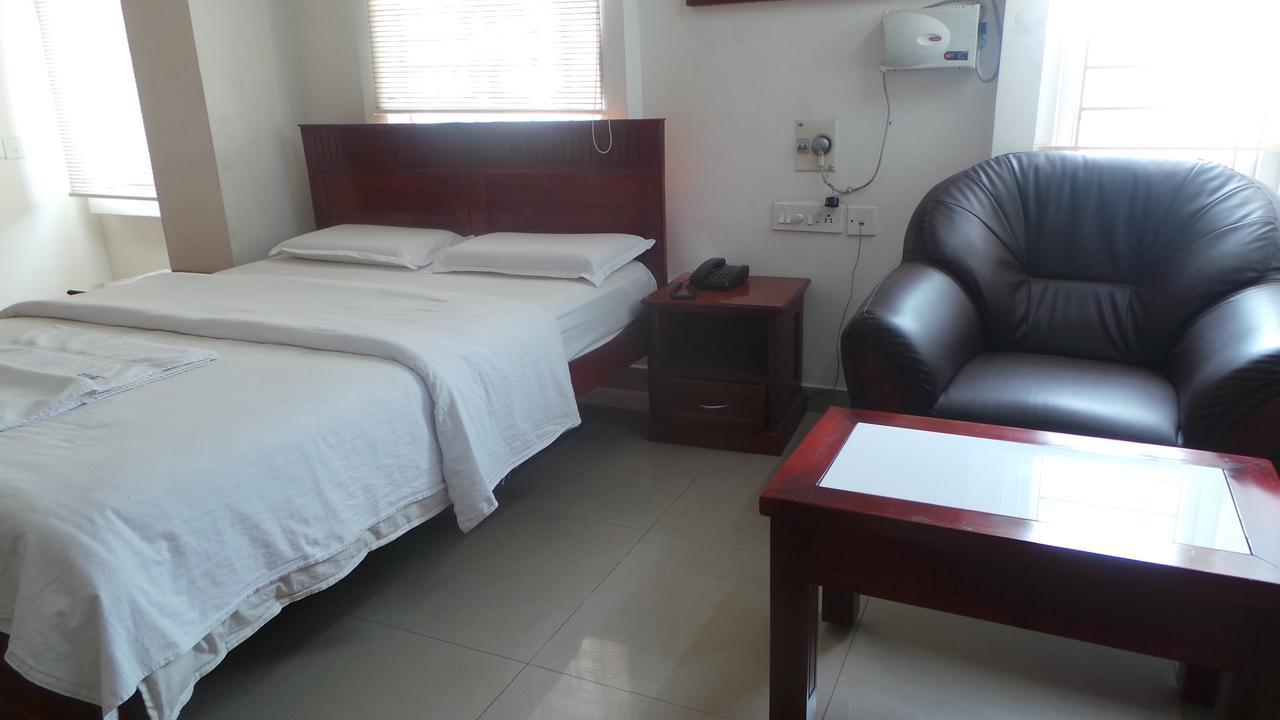 Kooloth Lake View Residency Hotel Coimbatore Zewnętrze zdjęcie