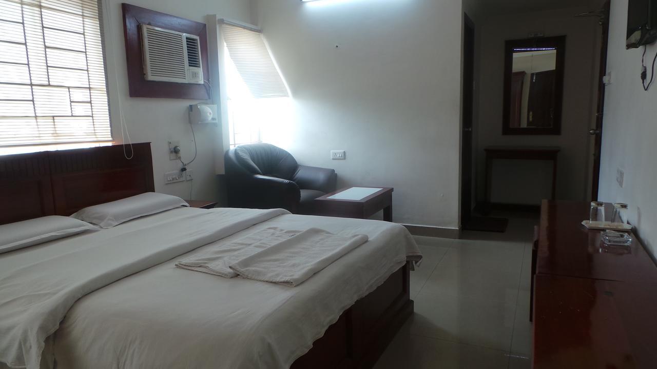 Kooloth Lake View Residency Hotel Coimbatore Zewnętrze zdjęcie